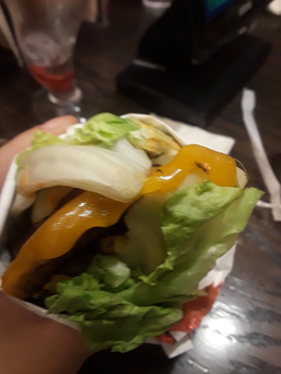 Red Robin Gourmet Burgers And Brews-5